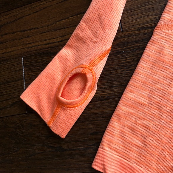 Lululemon Long Sleeve - Picture 4 of 7